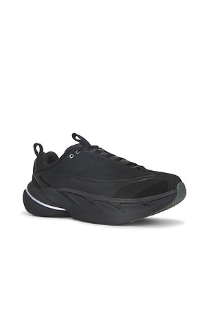 HOKA U Elevon X in Black