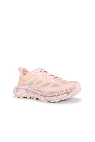 HOKA Mafate Speed 4 Lite Sneaker in Pink