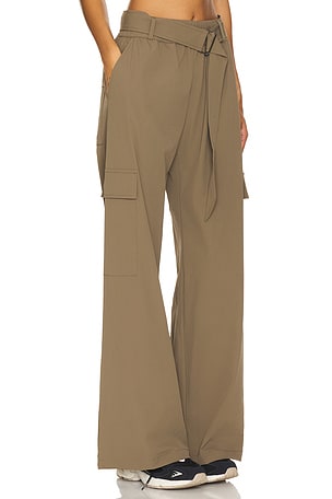 Heroine Sport x Mona Kattan Ava Pant in Olive