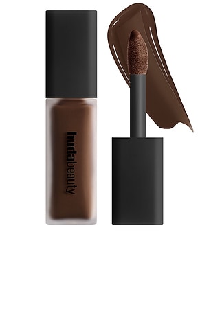 Huda Beauty Faux Filter Luminous Matte Concealer in Chocolate Chip 8