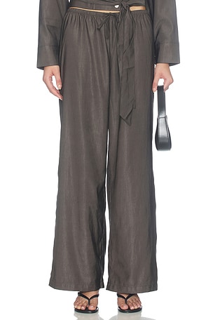 Vic Pant I.AM.GIA