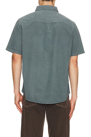 Iron & resen camisa en color azul