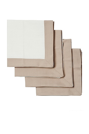 White & Beige Napkins Set In The Roundhouse