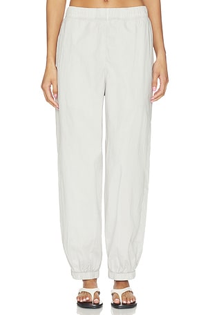 Stretch Poplin Parachute Pant in Salt James Perse