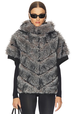 Faux Fox Hooded Chevron Short Sleeve Jacket jocelyn