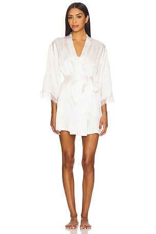 Charlotte Short Robe Journelle