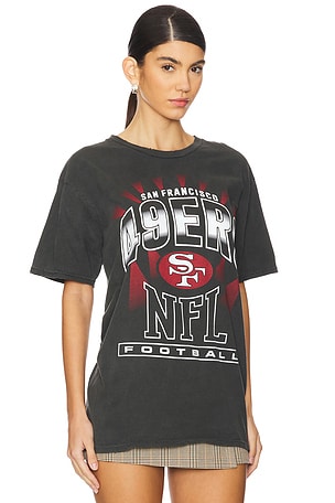 Junk Food 49ers Chrome Vintage Tee in Charcoal