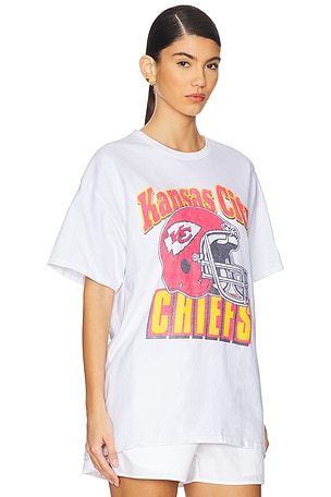 Junk Food Chiefs Throwback Helmut Tee in White