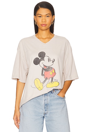 Mickey 28 V-Neck Tee Junk Food