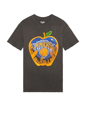 Knicks Big Apple Vintage Tee Junk Food