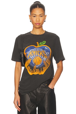 Knicks Big Apple Vintage Tee Junk Food