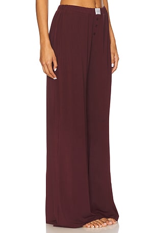 KAT THE LABEL Hugo Pant in Wine. Size XS. Also
