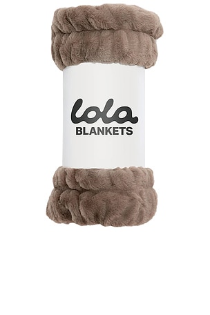 The Pet Blanket Lola Blankets