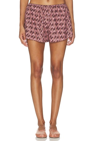 Leny Short L'Academie