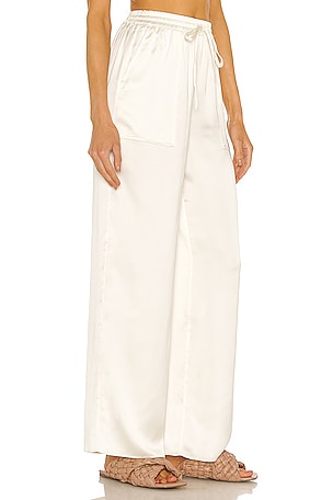 L'Academie PANTALON CORRenE en Ivoire