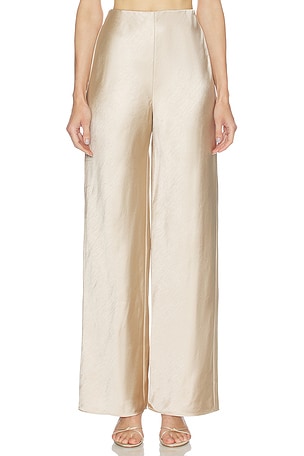 By Marianna Etienne Pant L'Academie