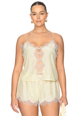 L'Academie Rhea Cami Top en Jaune