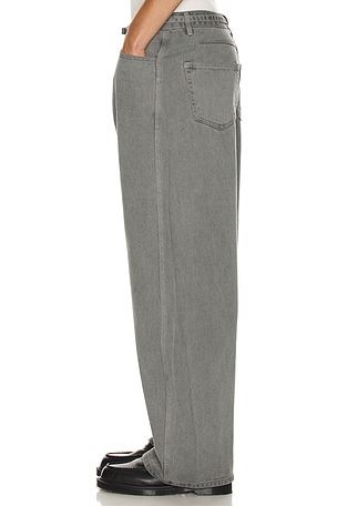 Le17Septembre Garment Dyed Curved Jeans in Grey. Size 50. Also