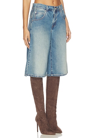 LEVI'S Super Baggy Jort in Blue. Size 30. Also