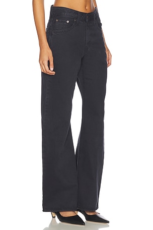 LEVI'S Loose Boot in Black. Size 31. Also