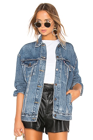 LEVI S Baggy Trucker Jacket in Bust A Move REVOLVE