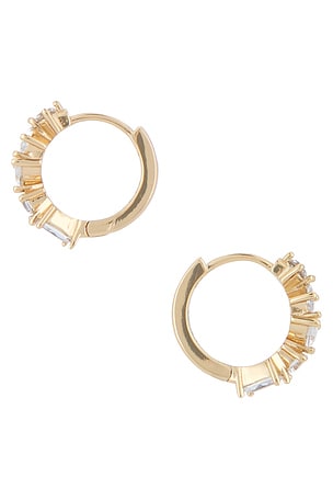Lili Claspe Mavis Huggies in Metallic Gold