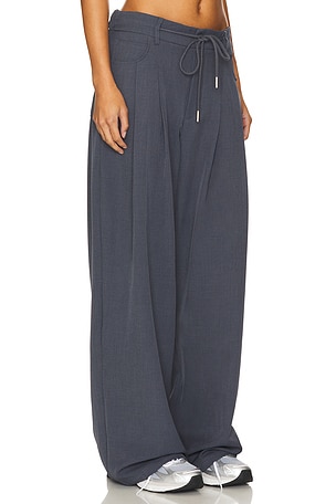 LIONESS Slouch Tie Up Pant en Ardoise