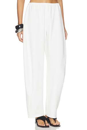 La Ligne Barrel Leg Colby in Ivory