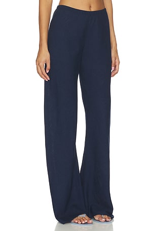 La Ligne PANTALON COLBY EN Len en Marine