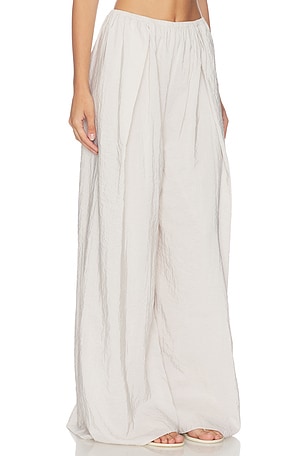La Ligne Pleated Wide Leg Pant en Crème