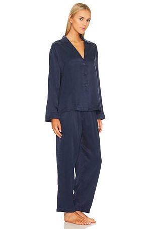 LUNYA Washable Silk Long Sleeve Pant Set in Navy. Size XS. Also