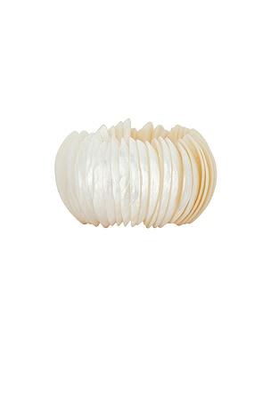 Lovers and Friends Mason Shell Bracelet in Ivory
