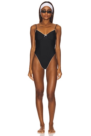Julissa One Piece Lovers and Friends