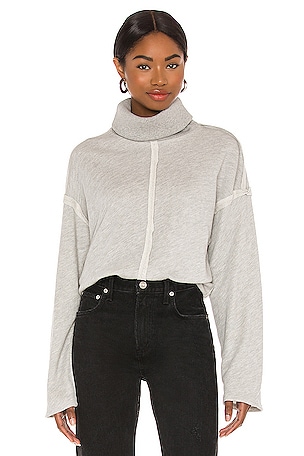 Open hot sale shoulder turtleneck