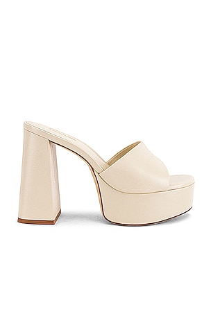 Dolly Mule Larroude