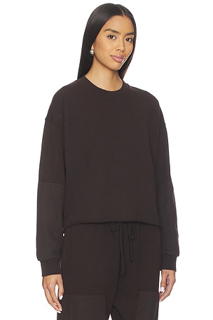 LESET Jamie Patch Crew Sweater en Chocolat