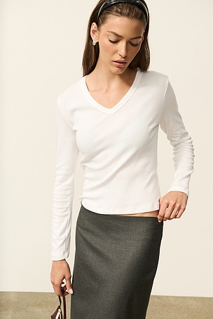 Nando Slim Long Sleeve V Neck Top LESET