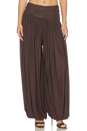 Gravitas Pant Maygel Coronel