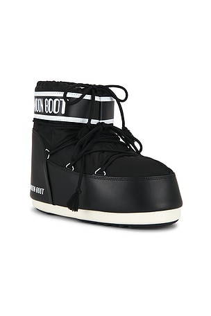 MOON BOOT Icon Low Nylon Boot in Black. Size 42-44. Also