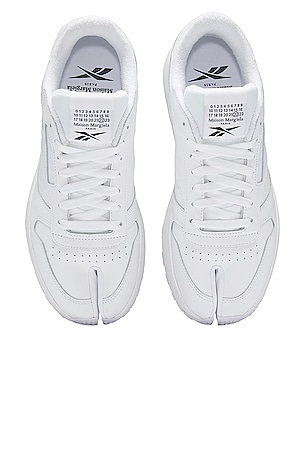 MAISON MARGIELA x REEBOK Classic Leather Tabi Sneaker in White | REVOLVE