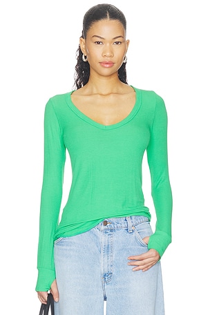 Otis Long Sleeve Fitted V-neck Michael Lauren
