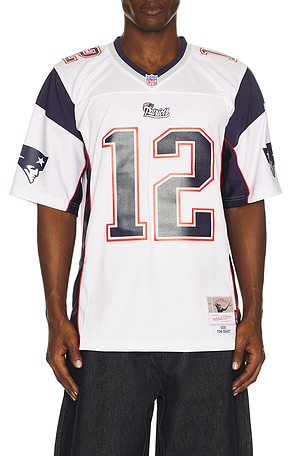 Mitchell & Ness NFL Patriots 2000 Tom Brady Jersey in White. Size XL/1X. Also