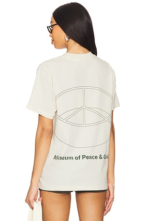 Installation T-Shirt Museum of Peace and Quiet