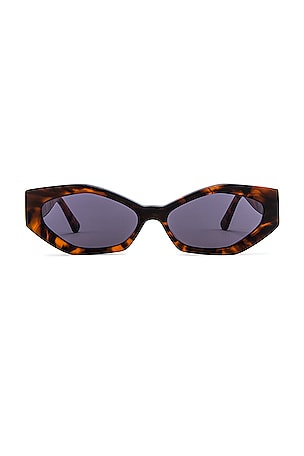 my my my Blayne Sunglasses in Tortoise | REVOLVE display picture 3
