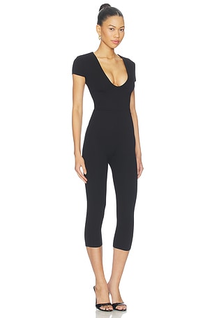 Nbd rukmeni capri jumpsuit en color negro