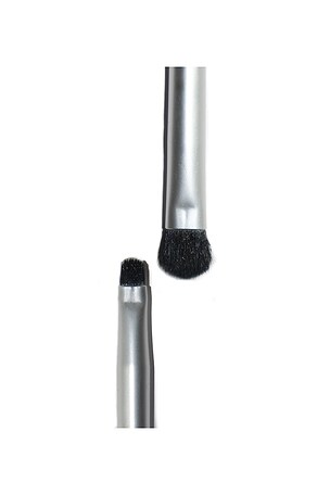 Neen Duo Precision Eyeshadow Brush.