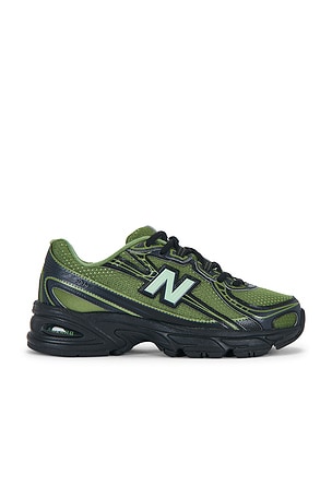 740 Sneaker New Balance