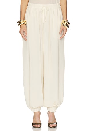 Liselle Pant NICHOLAS