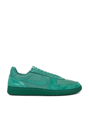 Field General Nike