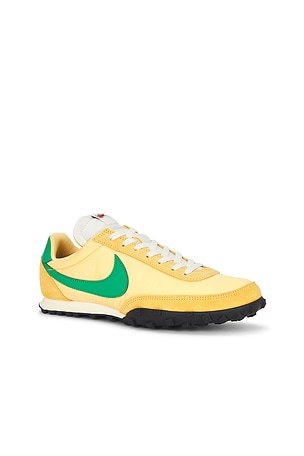 Nike Waffle Racer in Mustard